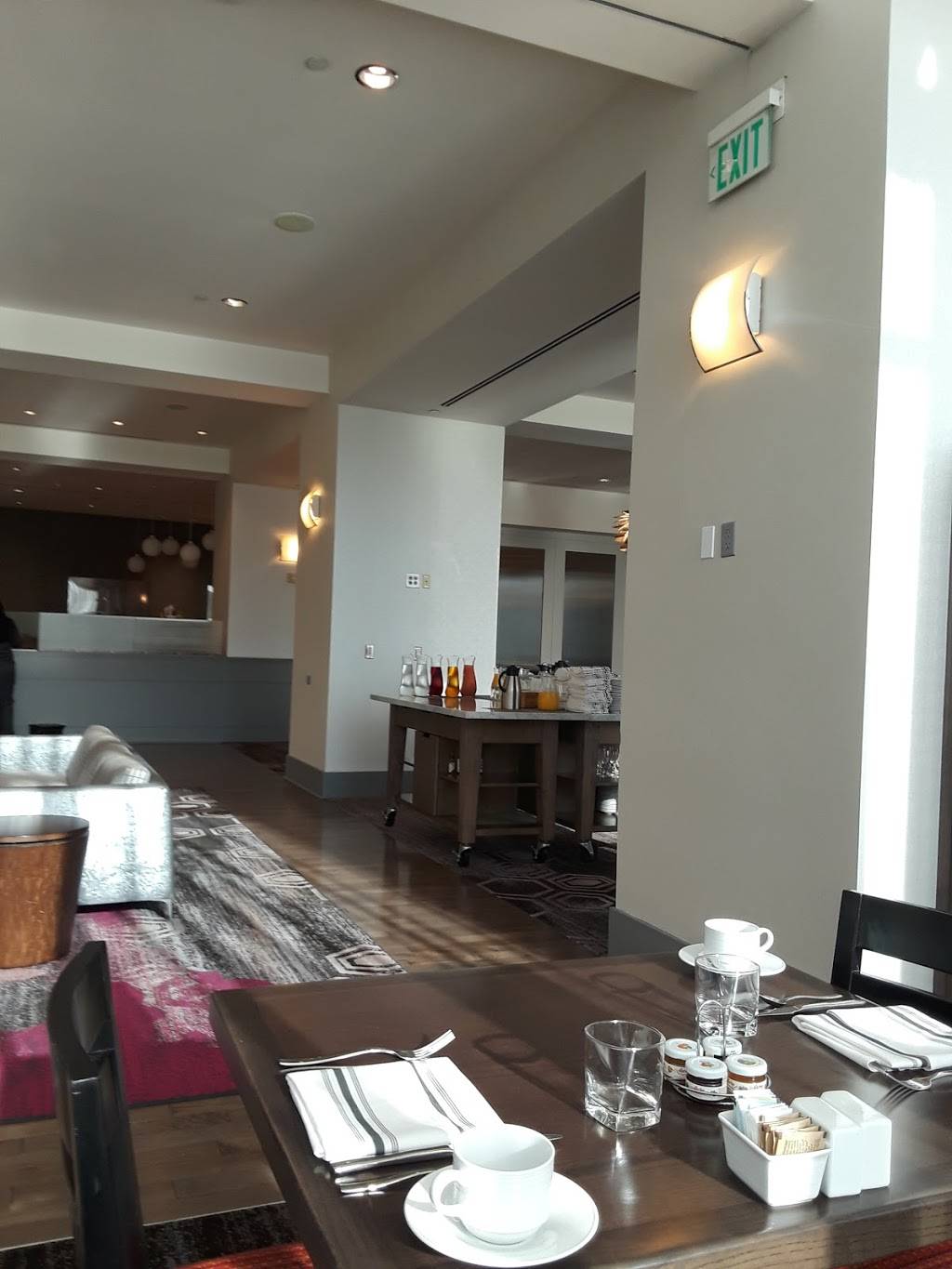 Prestons | restaurant | 1755 Hollywood Blvd, Los Angeles, CA 90028, USA | 3234911000 OR +1 323-491-1000