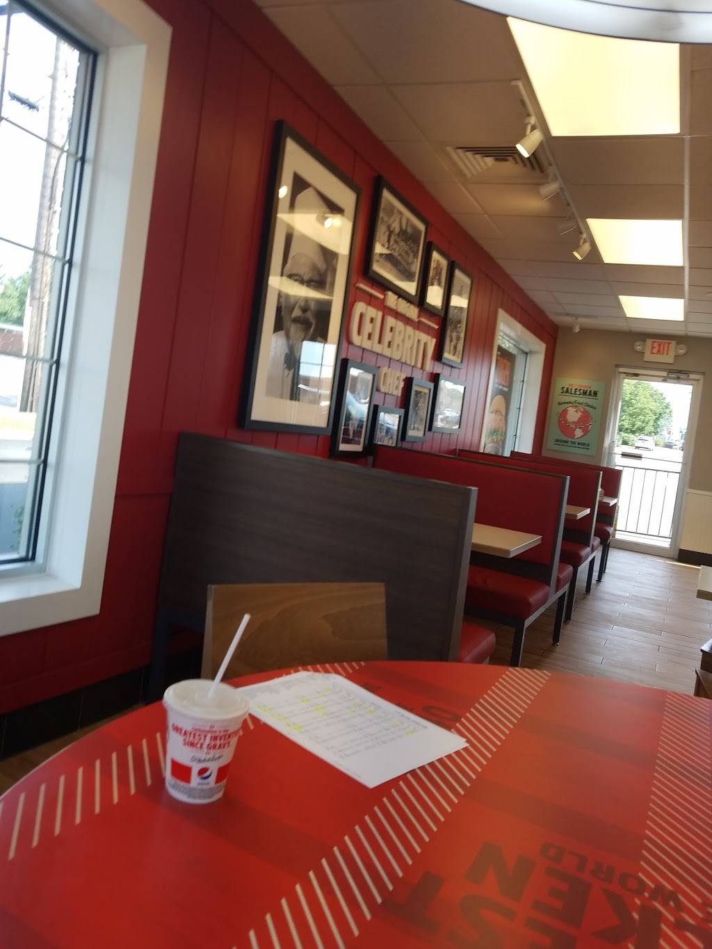 KFC | restaurant | 8505 Winton Rd, Cincinnati, OH 45231, USA | 5137291178 OR +1 513-729-1178
