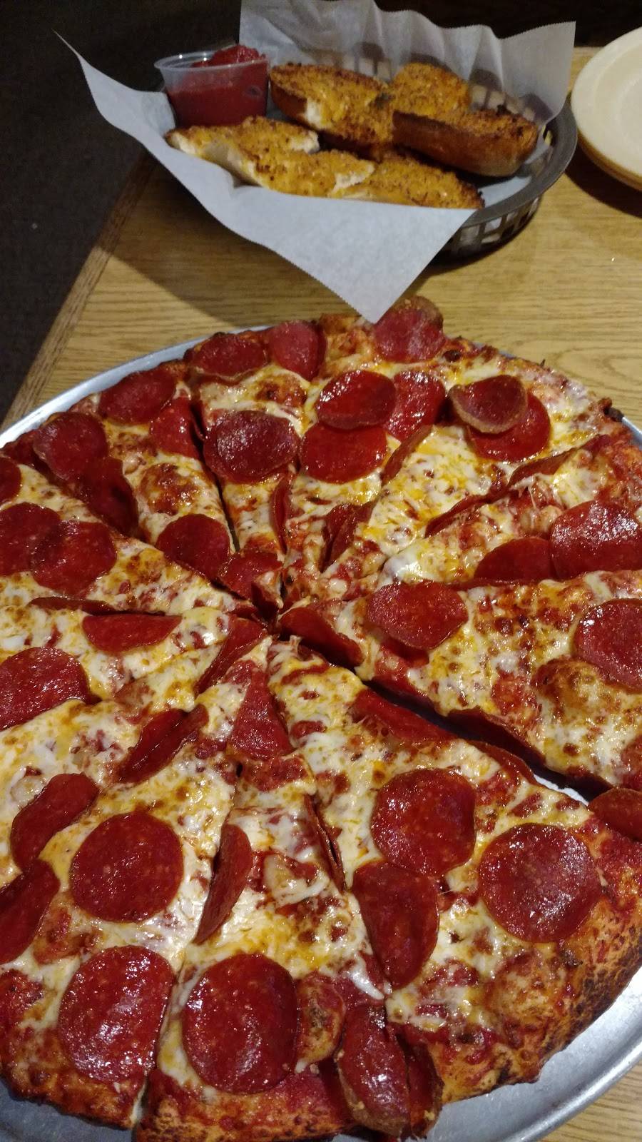 Zapparellis Pizzeria | restaurant | 598 W Main St, Santa Paula, CA 93060, USA | 8059331351 OR +1 805-933-1351