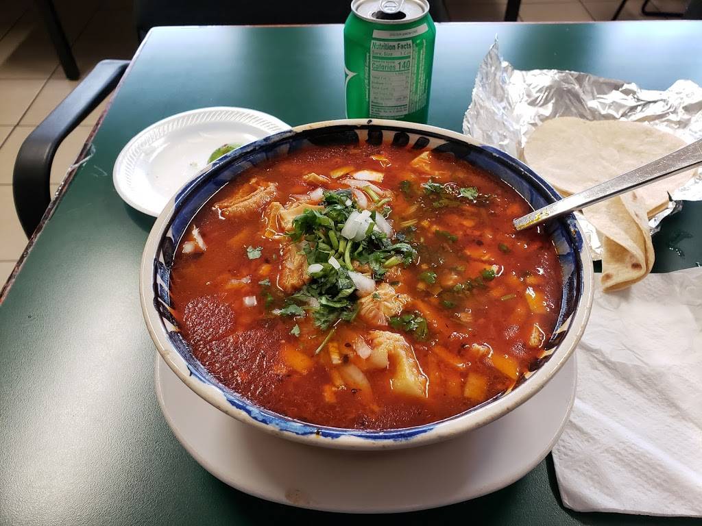 Zoilas Cafe | restaurant | 1000 SE 6th Ave, Topeka, KS 66607, USA | 7855063368 OR +1 785-506-3368