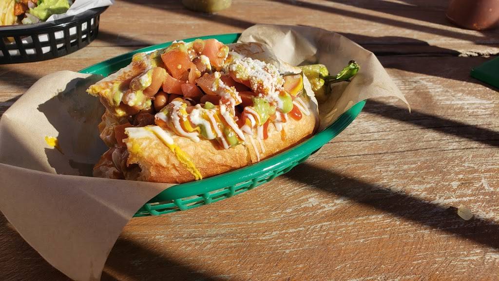 Emilio’s Tacos & Hotdogs | restaurant | 13803 N 19th Ave, Phoenix, AZ 85023, USA | 6028101468 OR +1 602-810-1468