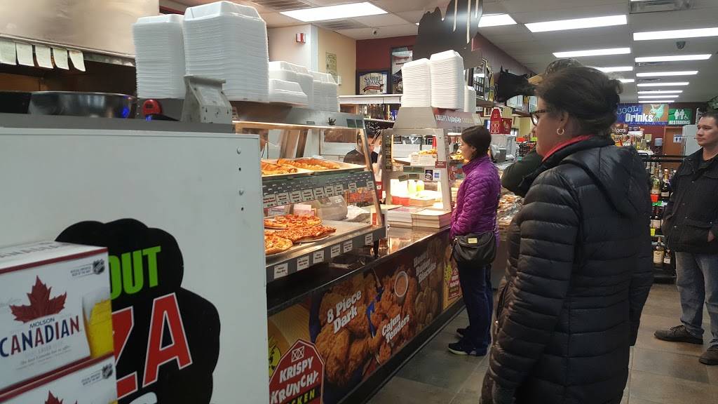 Stadium Pizza & Chicken | restaurant | 1101 N Pontiac Trail, Walled Lake, MI 48390, USA | 2489260266 OR +1 248-926-0266