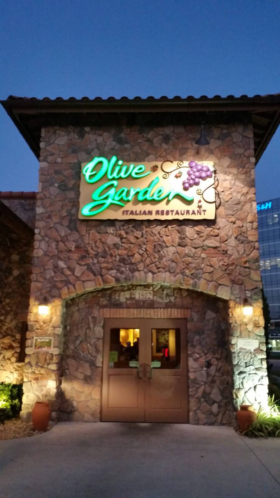 Olive Garden Italian Restaurant | meal takeaway | 1802 N Westshore Blvd, Tampa, FL 33607, USA | 8132866564 OR +1 813-286-6564