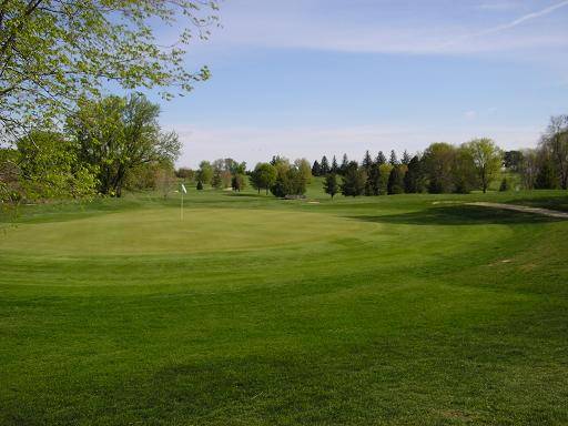 Waverly Municipal Golf Course | restaurant | 705 8th Ave SW, Waverly, IA 50677, USA | 3193521530 OR +1 319-352-1530