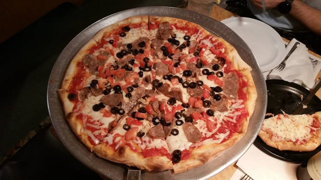 Andreas Italian Restaurant | restaurant | 1730 George Washington Mem # A, Tabb, VA 23693, USA | 7575953014 OR +1 757-595-3014