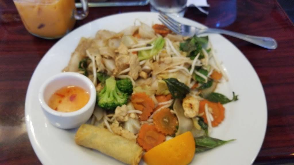 Thai Basil | restaurant | 4929 W Chandler Blvd # 8, Chandler, AZ 85226, USA | 4807059061 OR +1 480-705-9061