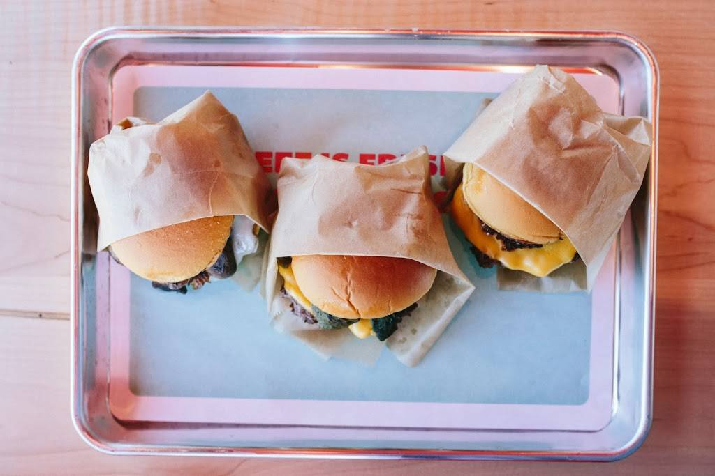 Atomic Burger | restaurant | 5909 Creek Centre Dr, Baton Rouge, LA 70820, USA | 2252236746 OR +1 225-223-6746