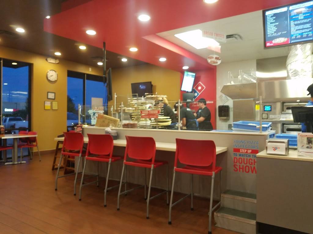 Dominos Pizza | meal delivery | 8809 N Navarro St Ste 200, Victoria, TX 77904, USA | 3614850990 OR +1 361-485-0990