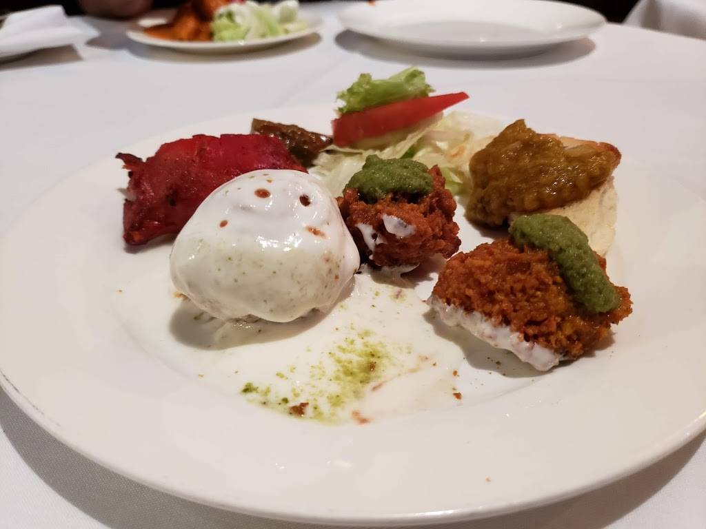 Salaam Bombay Indian Cuisine | restaurant | 319 Greenwich St, New York, NY 10013, USA | 2122269400 OR +1 212-226-9400