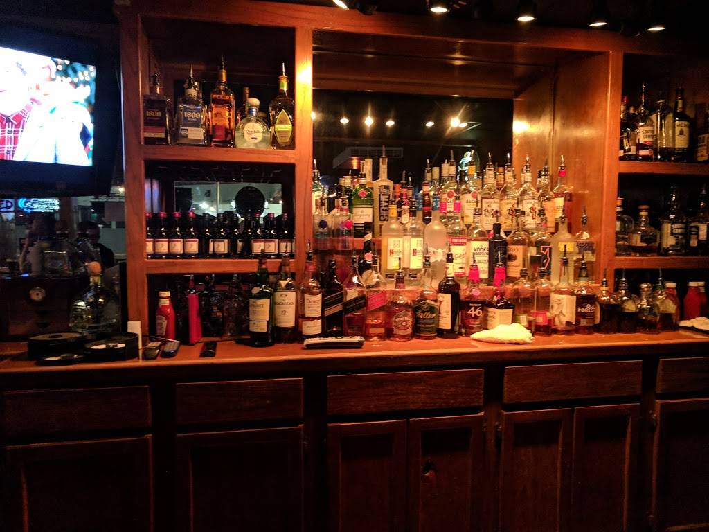 Lumpys Sports Grill NW Expressway | restaurant | 5909 Northwest Expy, Oklahoma City, OK 73132, USA | 4057287000 OR +1 405-728-7000