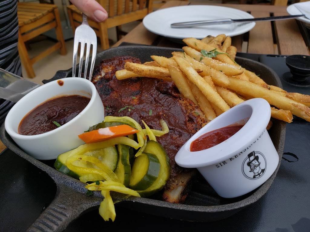 Pinstripes | restaurant | 1150 Willow Rd, Northbrook, IL 60062, USA | 8474802323 OR +1 847-480-2323