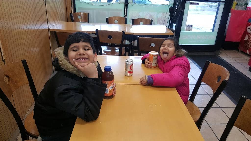 Khans Gyro & Fried Chicken | meal delivery | 1947 Bath Ave, Brooklyn, NY 11214, USA | 3473127777 OR +1 347-312-7777