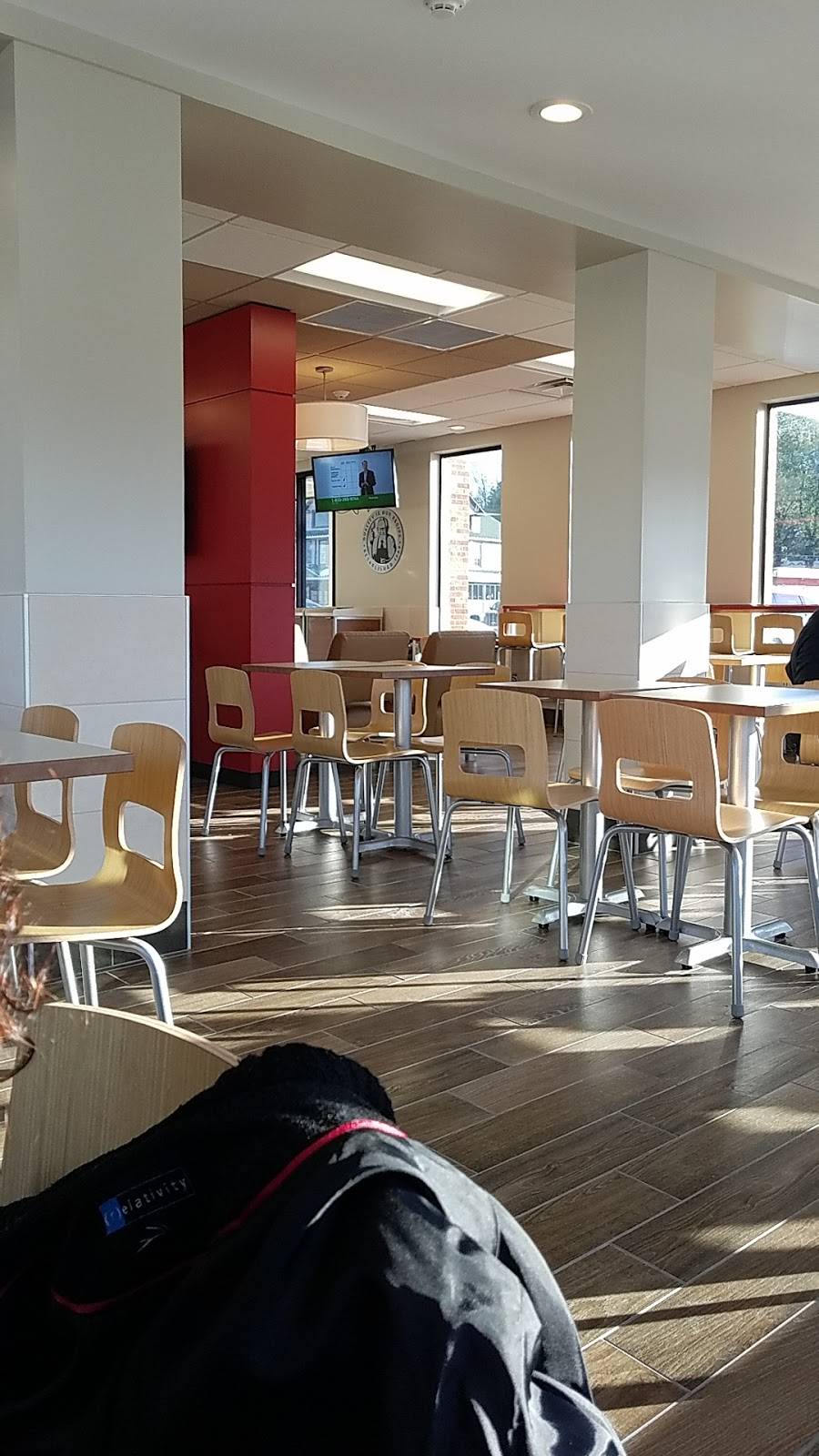 Wendys | restaurant | 1844 East Ave, Rochester, NY 14610, USA | 5852445080 OR +1 585-244-5080