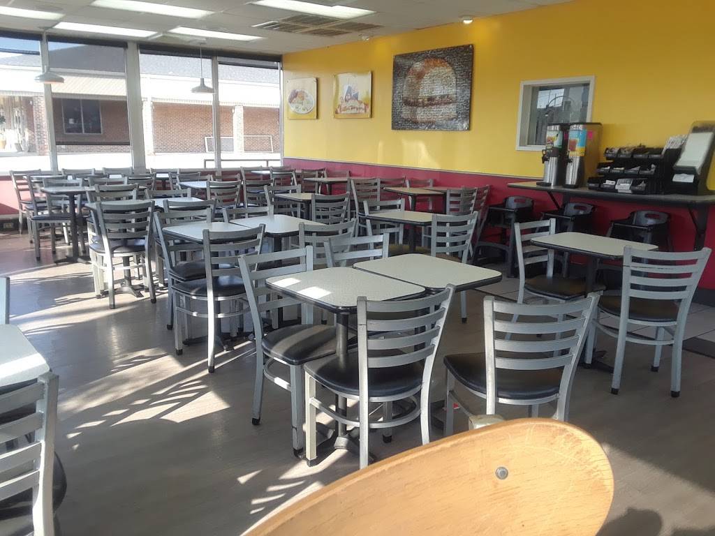 Krystal | meal takeaway | 2510 Keith St NW, Cleveland, TN 37311, USA | 4234792925 OR +1 423-479-2925