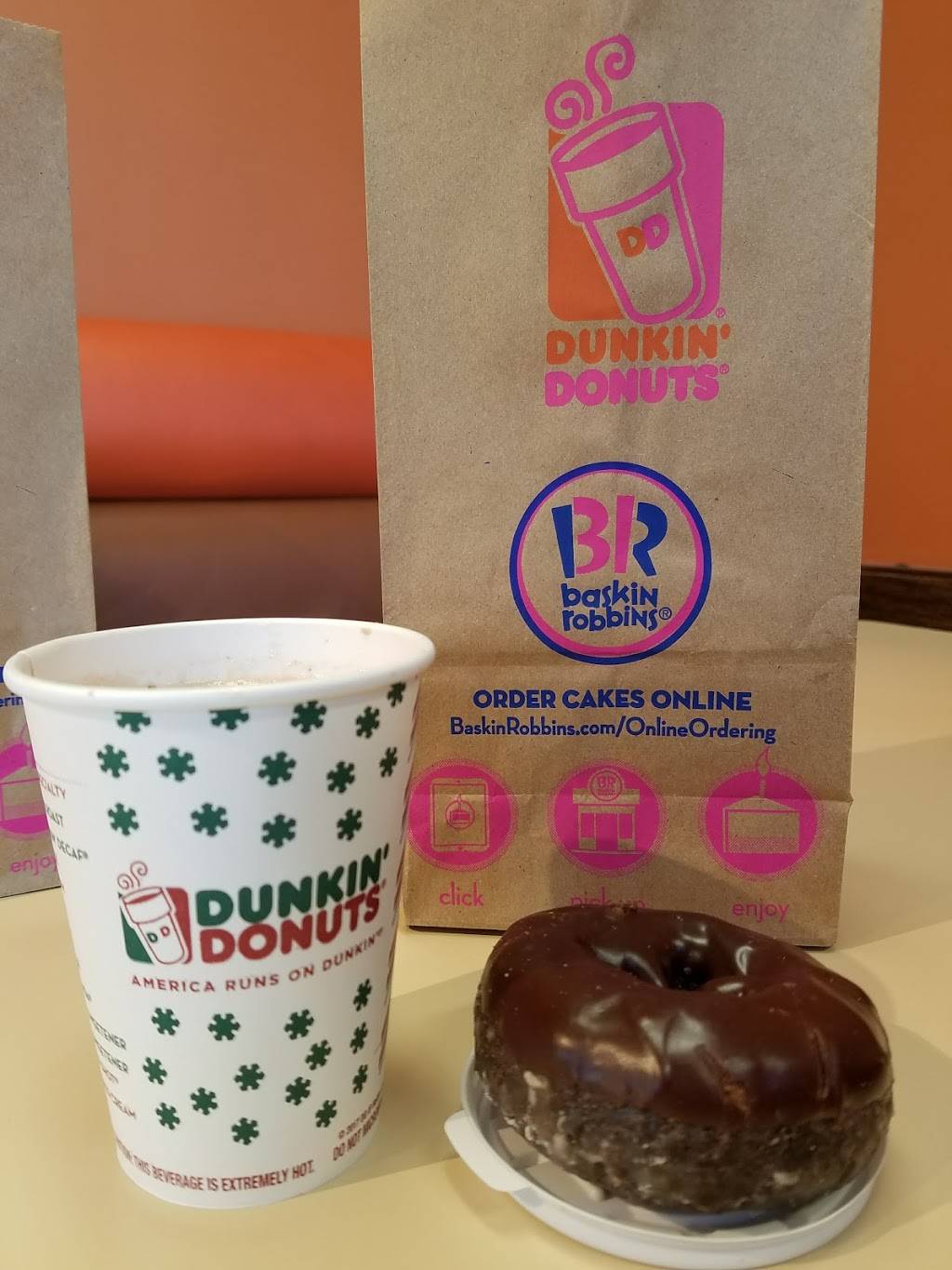 Dunkin Donuts | cafe | 600 S Wabash Ave, Chicago, IL 60605, USA | 3127869750 OR +1 312-786-9750