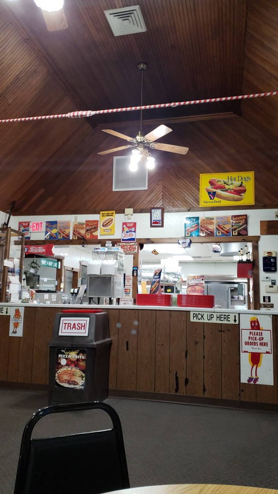 Marys Place | restaurant | 133 Wisconsin Dells Pkwy S, Wisconsin Dells, WI 53965, USA | 6083938688 OR +1 608-393-8688