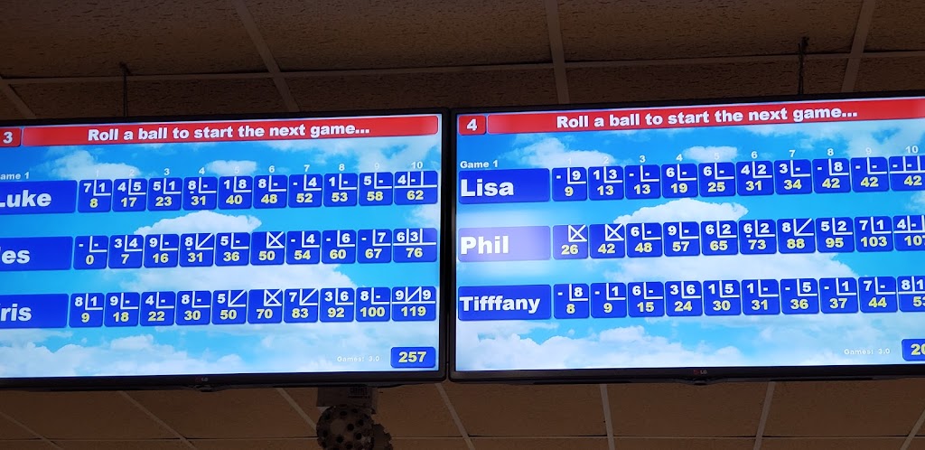 Bowl Mor Streator | restaurant | 2416 IL-23, Streator, IL 61364, USA | 8156724579 OR +1 815-672-4579