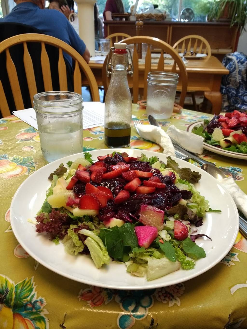 Farmers Kitchen Cafe at Natural Food Works | restaurant | 624 4th St, Davis, CA 95616, USA | 5307561862 OR +1 530-756-1862