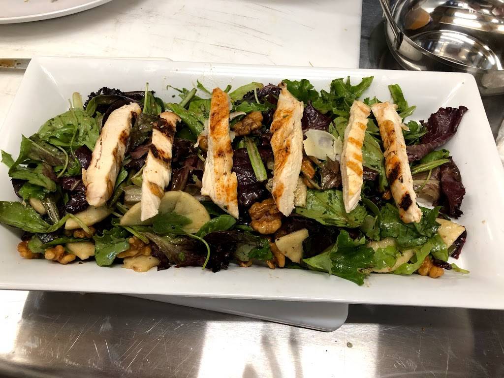 Sauced at Kinsmen | restaurant | 409 Canal St, Milldale, CT 06467, USA | 8606373343 OR +1 860-637-3343