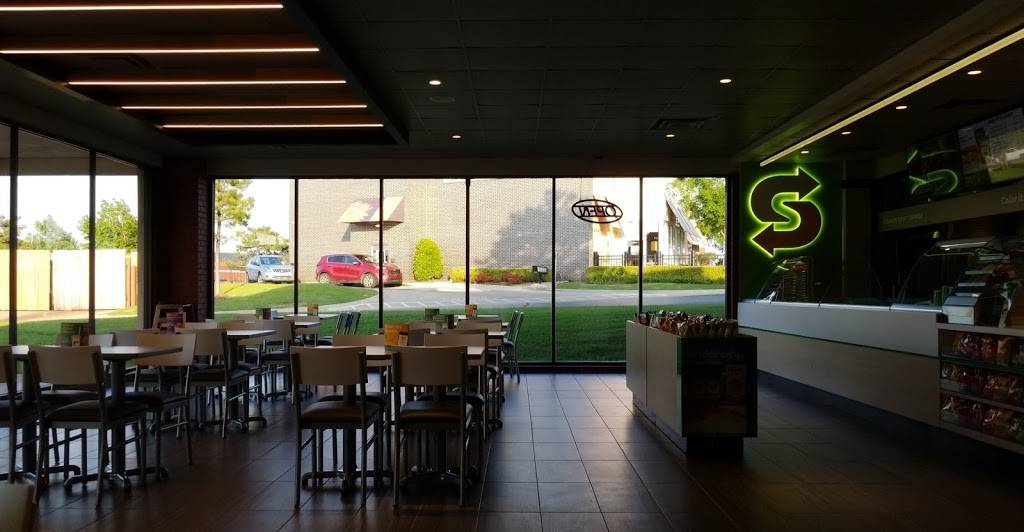 Subway | restaurant | 7101 Northwest Expy, Oklahoma City, OK 73132, USA | 4057227827 OR +1 405-722-7827