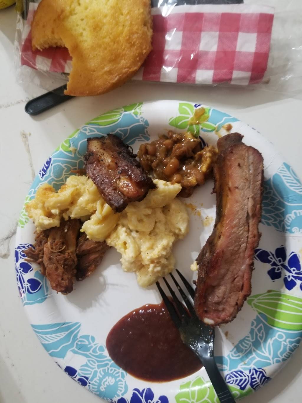 John Mulls Meats & Road Kill Grill | restaurant | 3730 Thom Blvd, Las Vegas, NV 89130, USA | 7026451200 OR +1 702-645-1200