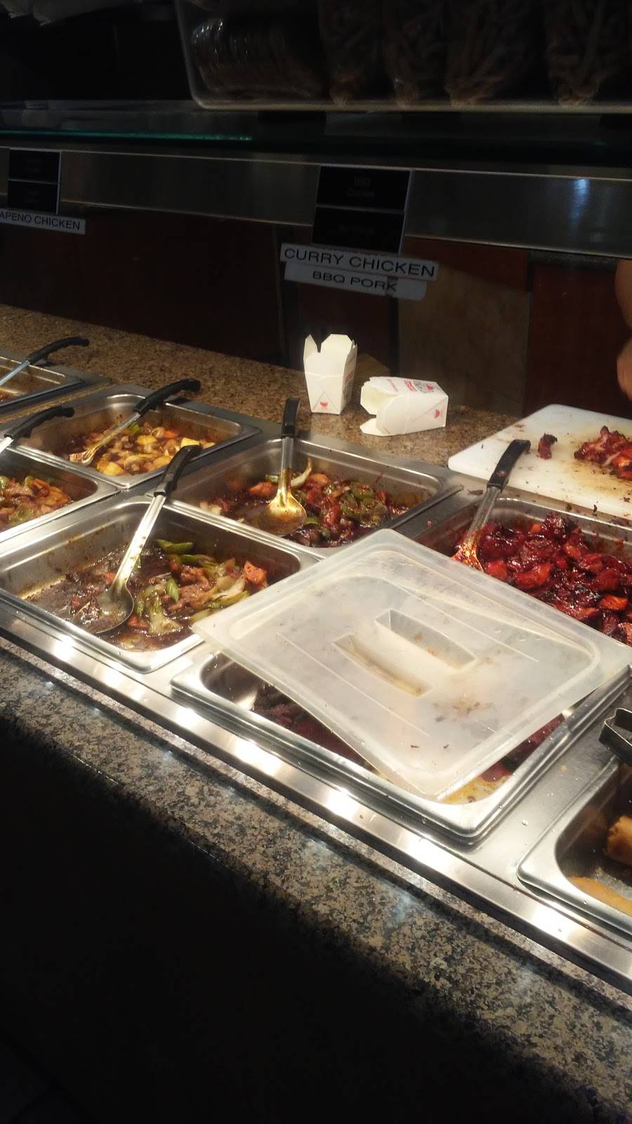 Golden Chopstix | restaurant | 19179 Bear Valley Rd, Apple Valley, CA 92308, USA | 7602409800 OR +1 760-240-9800