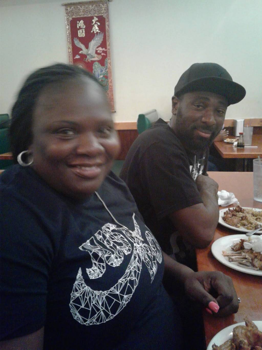 Golden Crown Restaurant | restaurant | 300 Whitman Ave, Florence, SC 29501, USA | 8436793838 OR +1 843-679-3838