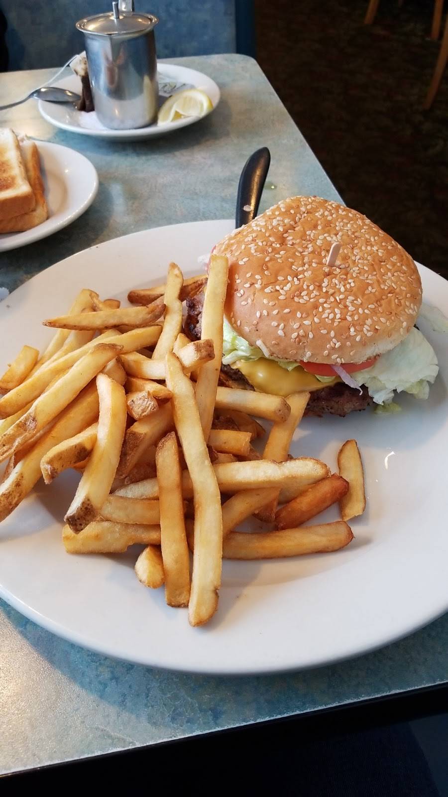 Des Plaines Pancake House | restaurant | 1769 Miner St, Des Plaines, IL 60016, USA | 8472996601 OR +1 847-299-6601