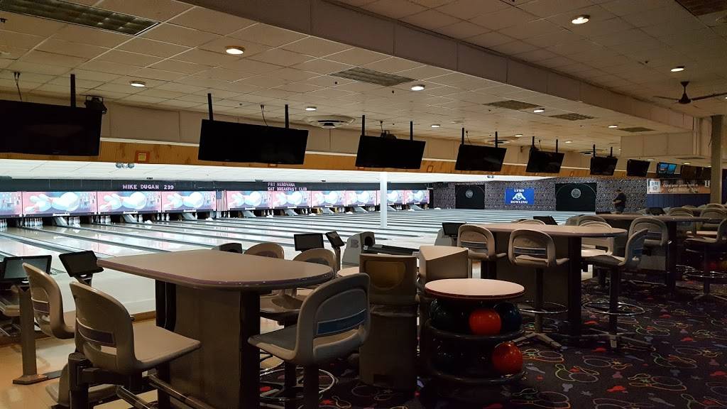 Rolling Lanes | restaurant | 6301 Joliet Rd, Countryside, IL 60525, USA | 7083527262 OR +1 708-352-7262