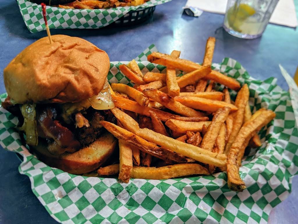 The Nook | restaurant | 492 Hamline Ave S, St Paul, MN 55116, USA | 6516984347 OR +1 651-698-4347