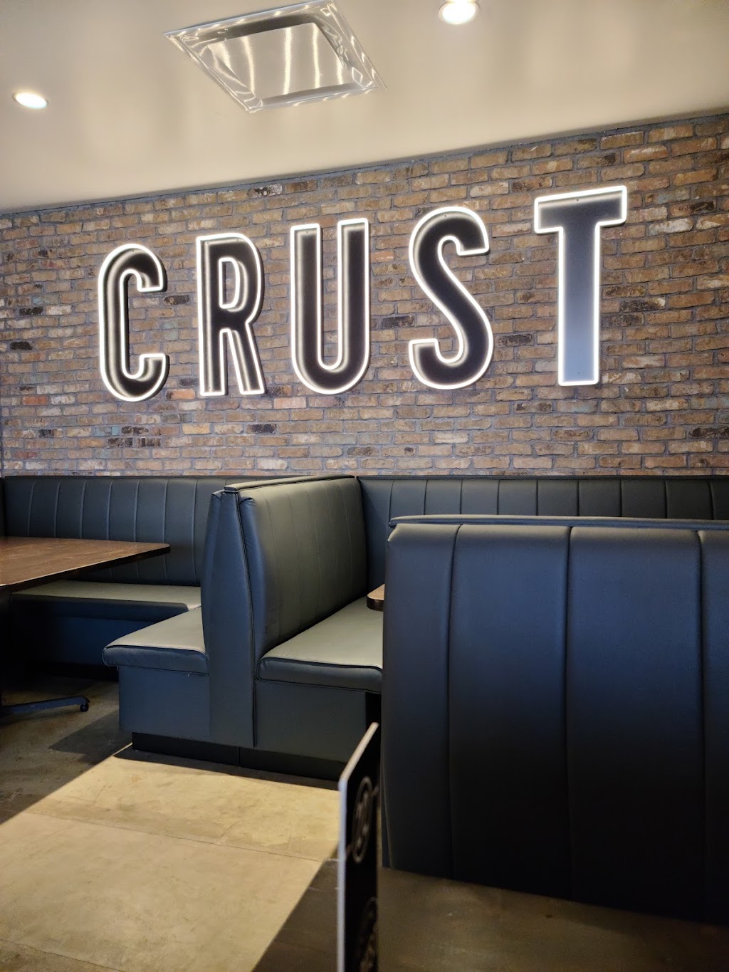 Crust Pizza Co. - Gosling Pines | restaurant | 5211 Farm to Market 2920 Suite 108, Spring, TX 77388, USA | 8326802432 OR +1 832-680-2432