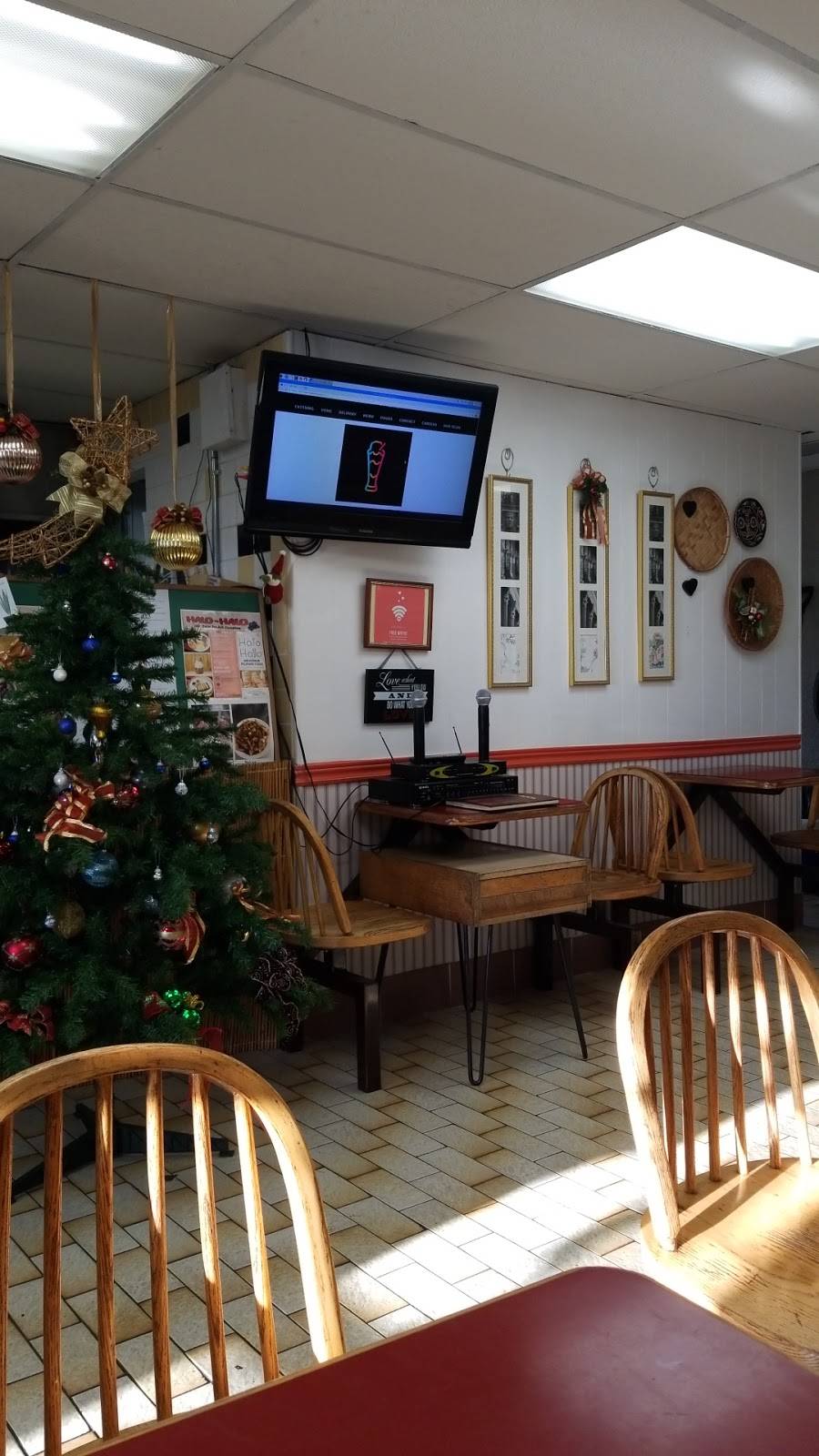 Halo Halo Foods | restaurant | 1085 Fewster Dr, Mississauga, ON L4W 1A2, Canada | 9052829233 OR +1 905-282-9233