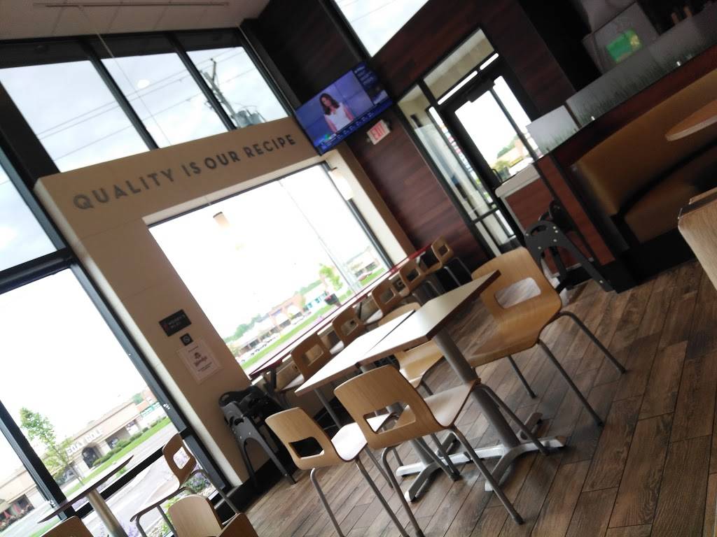 Wendys | restaurant | 4699 Everhard Rd NW, Canton, OH 44718, USA | 3304923722 OR +1 330-492-3722