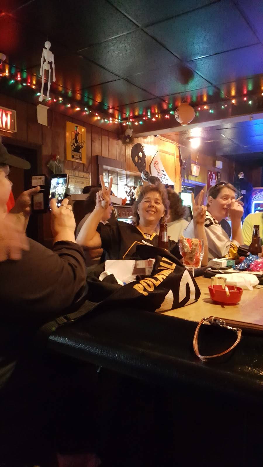 Brighton Inn | restaurant | 3889 Brighton Rd, Pittsburgh, PA 15212, USA | 4127611906 OR +1 412-761-1906