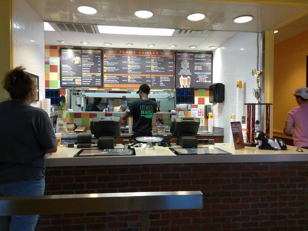 Back Yard Burgers | restaurant | 7545 Goodman Rd, Olive Branch, MS 38654, USA | 6628932221 OR +1 662-893-2221