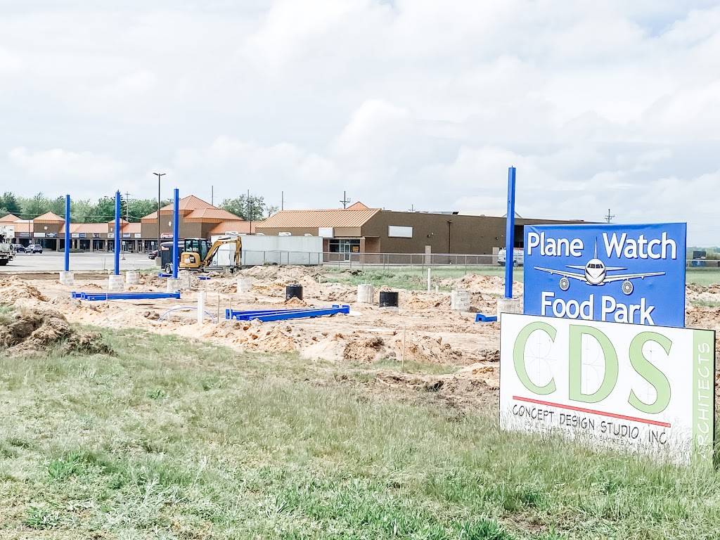 Plane Watch Food Park | restaurant | 1100 E Sternberg Rd, Norton Shores, MI 49444, USA | 2317994801 OR +1 231-799-4801