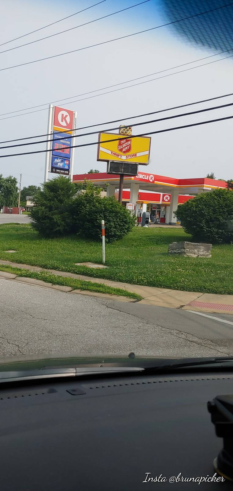 Circle K | cafe | 2702 Droste Rd, St Charles, MO 63301, USA | 6369250671 OR +1 636-925-0671