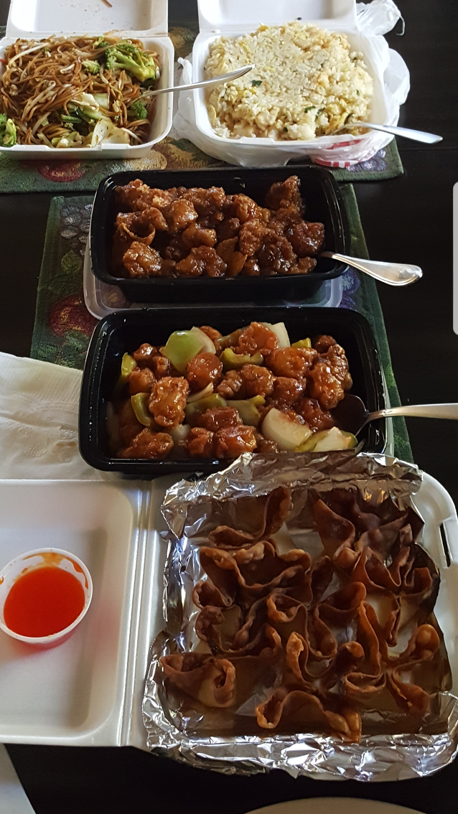 Happy Family | restaurant | 1801, 869 N Wilcox Ave, Montebello, CA 90640, USA | 3237228888 OR +1 323-722-8888