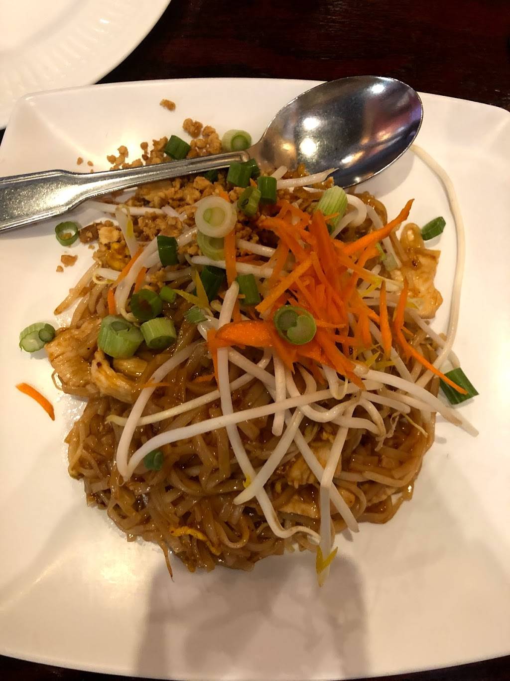 Sumalees Thai Cuisine | restaurant | 20831 WA-410, Bonney Lake, WA 98391, USA | 2538263514 OR +1 253-826-3514