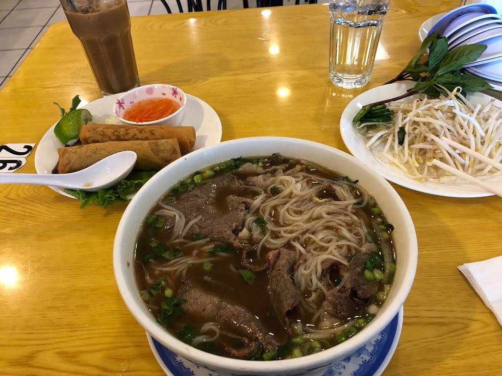 Vietnam 75 Noodle | restaurant | 14437 Potomac Mills Rd, Woodbridge, VA 22192, USA | 7034947777 OR +1 703-494-7777