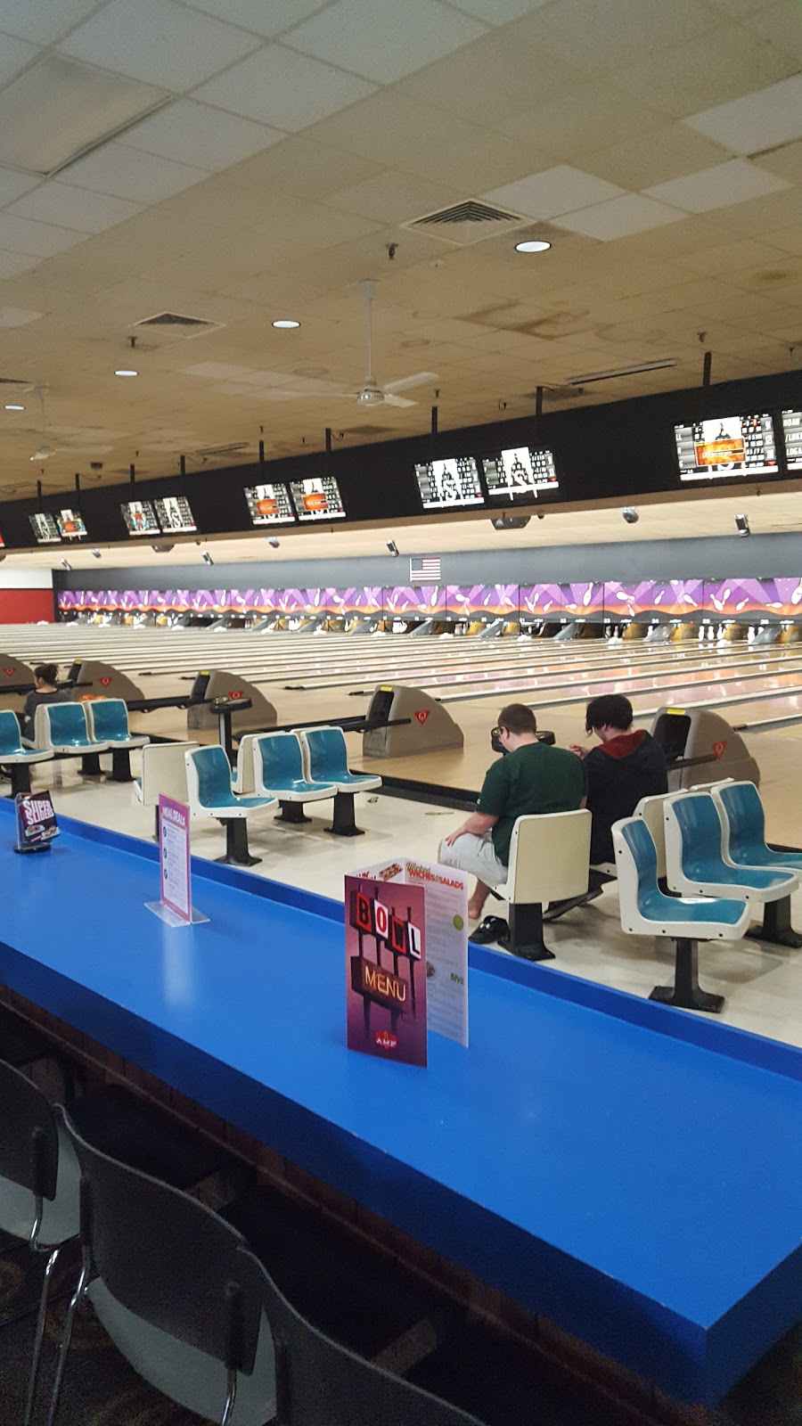 AMF Strike N Spare Lanes- IL | restaurant | 2660 W Lawrence Ave, Springfield, IL 62704, USA | 2177876111 OR +1 217-787-6111