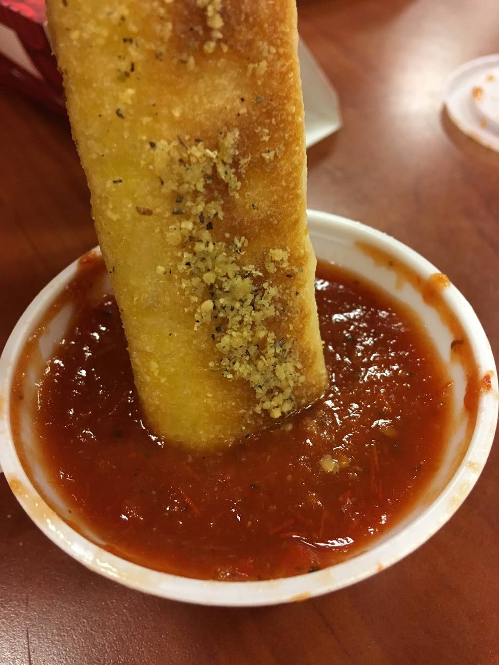 Pizza Hut Express | meal takeaway | 3599 W Hillsboro Blvd, Deerfield Beach, FL 33442, USA | 9543335214 OR +1 954-333-5214