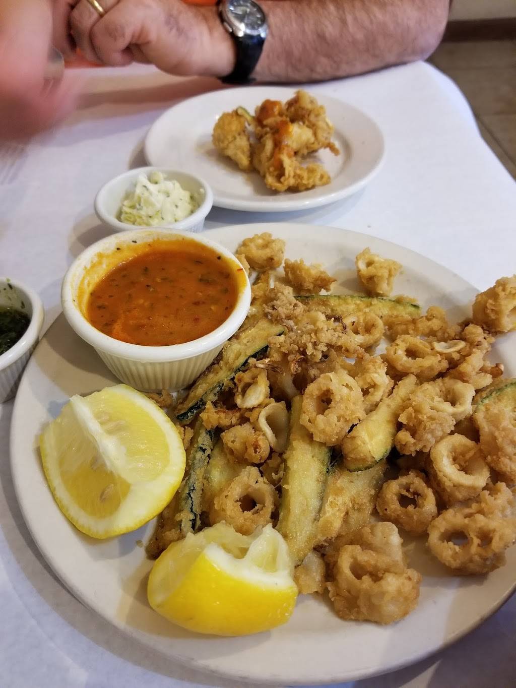 La Patagonia Argentina Restaurant | restaurant | 4802 NW 7th St, Miami, FL 33126, USA | 3054431668 OR +1 305-443-1668