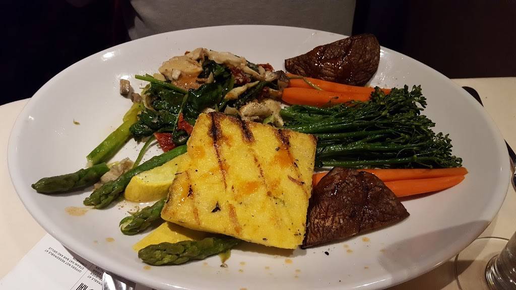 Fridays Station Steak & Seafood Grill - Harrahs Lake Tahoe | restaurant | 15 US-50, Stateline, NV 89449, USA | 7755886611 OR +1 775-588-6611