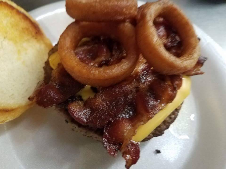 Simplee Deelicious | restaurant | 3420 Bexvie Ave, Columbus, OH 43227, USA | 6146417211 OR +1 614-641-7211