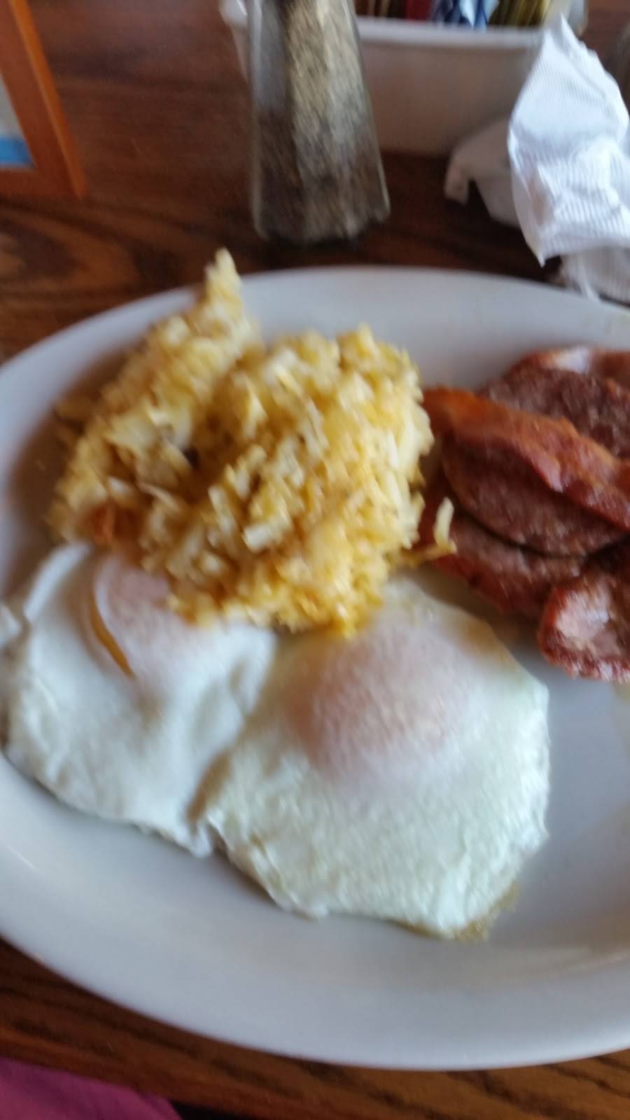 Cracker Barrel Old Country Store | restaurant | 980 E Ash St, Piqua, OH 45356, USA | 9377736605 OR +1 937-773-6605