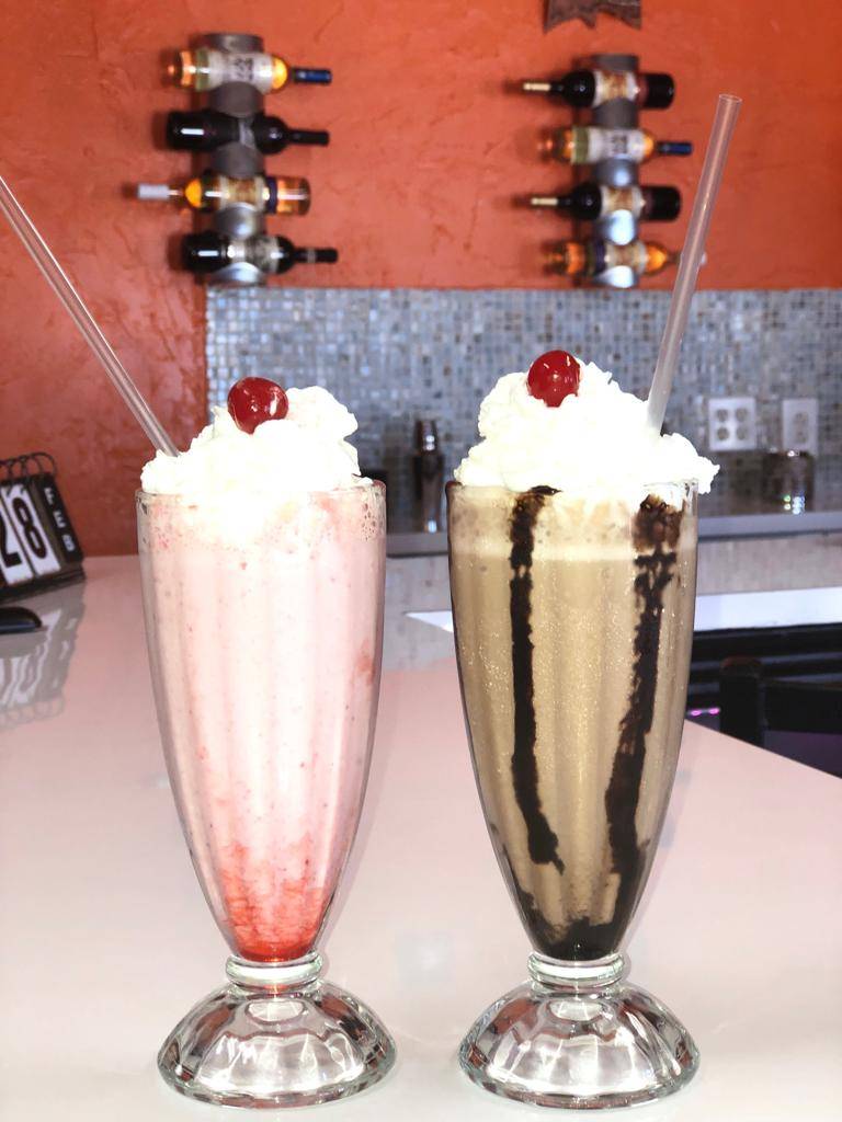 Isla Bella Restaurant | restaurant | 650 Palm Ave, Hialeah, FL 33010, USA | 7868605128 OR +1 786-860-5128