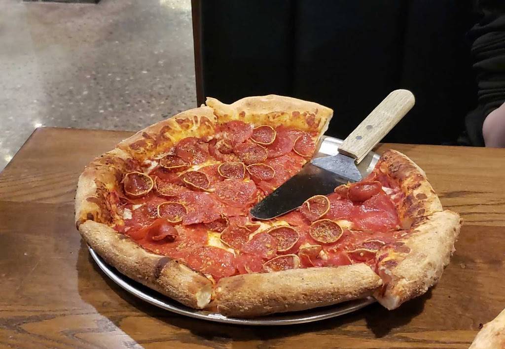 Hideaway Pizza | restaurant | 5501 Northwest Expy, Warr Acres, OK 73132, USA | 4056037177 OR +1 405-603-7177