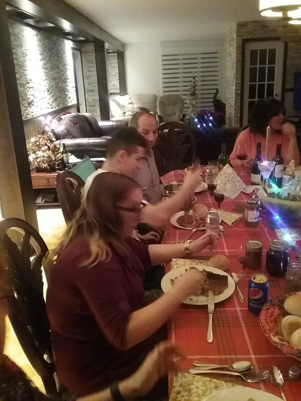 Restaurant Le Valet | restaurant | 8G6, 515 Rue Notre-Dame, Repentigny, QC J6A 2T6, Canada | 4506572195 OR +1 450-657-2195