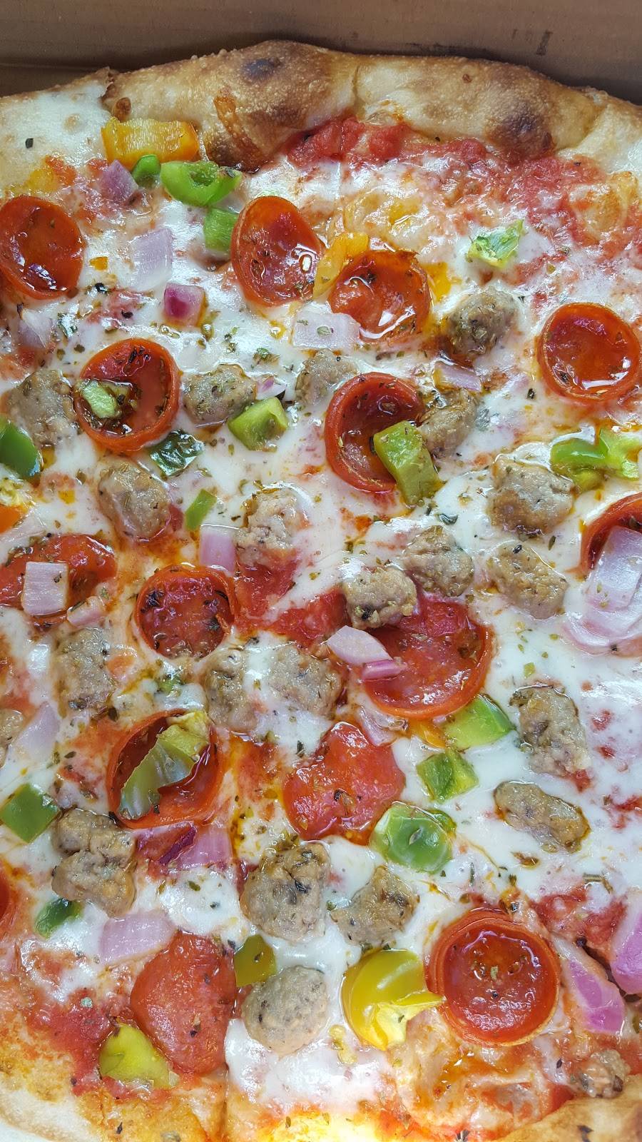 Marabella Old World Pizza | restaurant | 781 W Fire Tower Rd, Winterville, NC 28590, USA | 2522147426 OR +1 252-214-7426